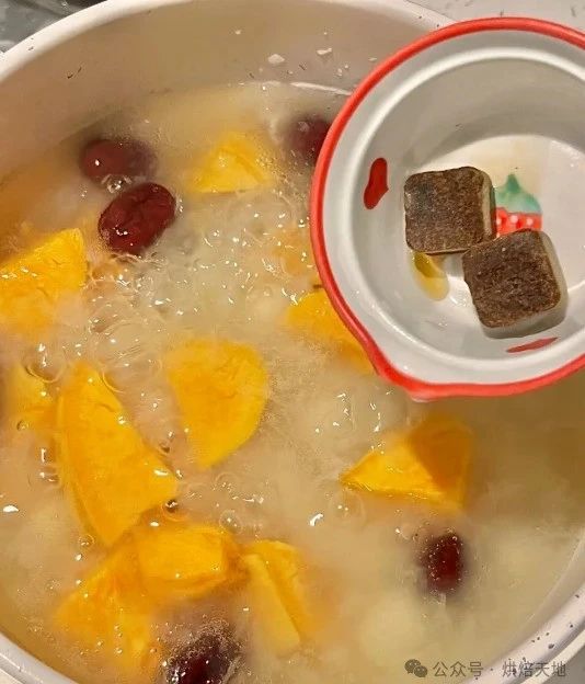 红薯银耳红糖水女孩子要多多喝这个!特别是入秋以后插图1 红薯银耳红糖水女孩子要多多喝这个!特别是入秋以后插图1